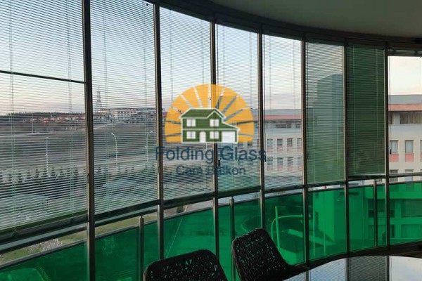 isicamli-cam-balkon